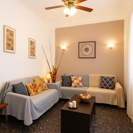 Sofi'S Flat In The City Center, 5Min To The Sea Kalamata Exterior photo